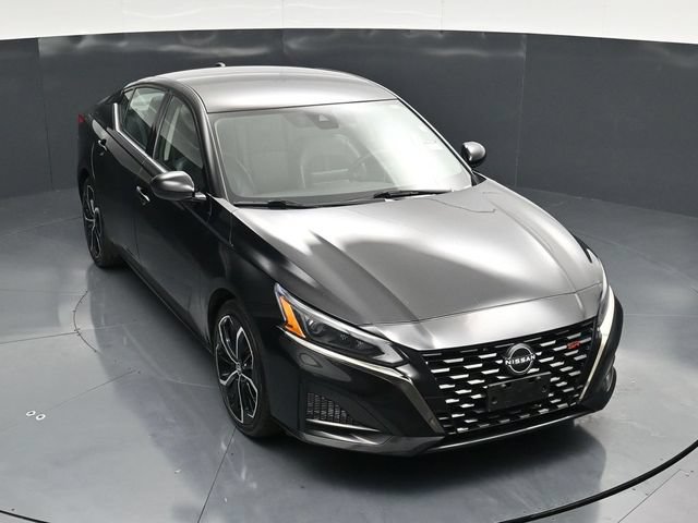 Used 2024 Nissan Altima 2.5 SR FWD image 47