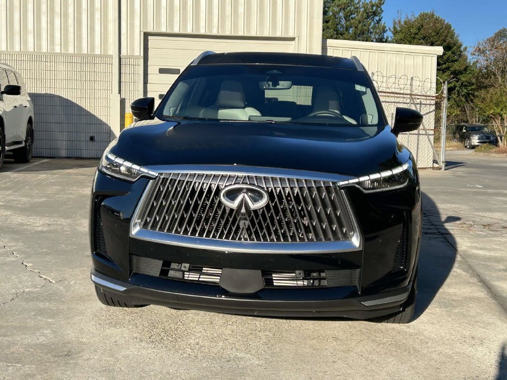 Used 2026 INFINITI QX60 Luxe w/ Family Package AWD/4WD image 8
