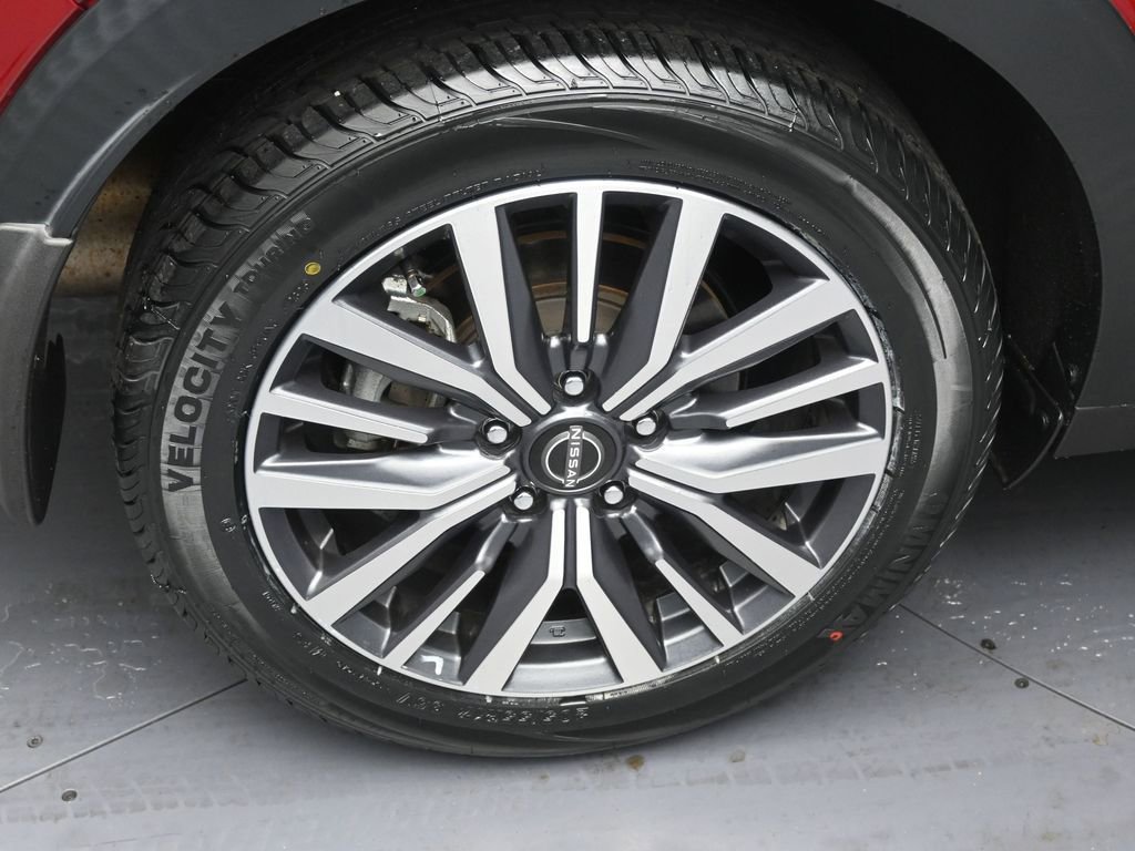 Used 2023 Nissan Kicks SV image 5