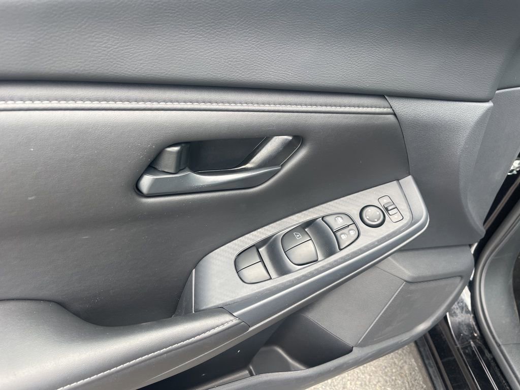 Certified 2025 Nissan Sentra S image 14