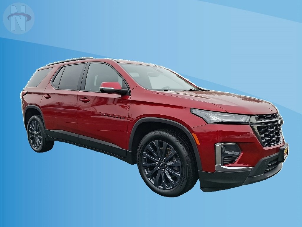 Used 2023 Chevrolet Traverse RS image 1
