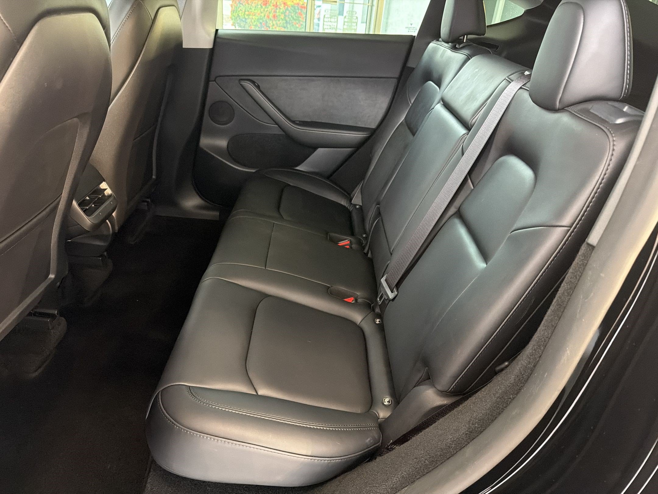 Used 2023 Tesla Model Y 2WD image 15