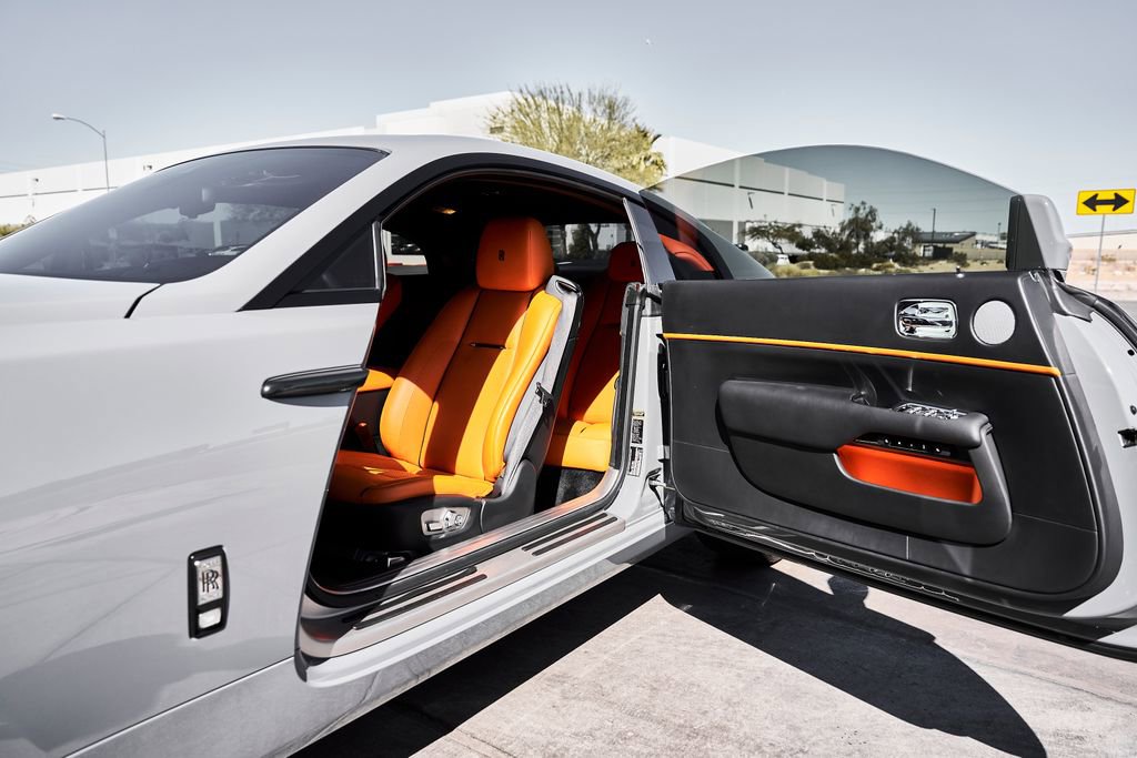 Used 2020 Rolls-Royce Wraith RWD image 27
