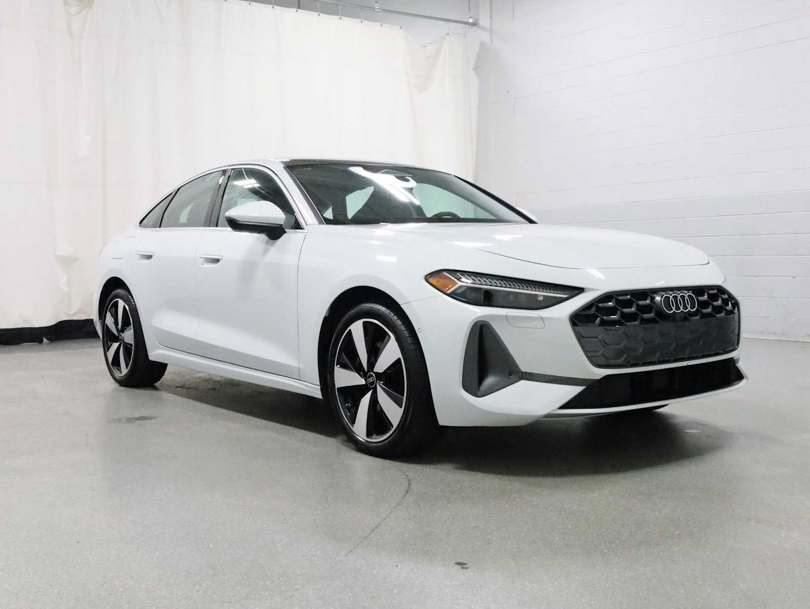 Used 2025 Audi A5 2.0T Premium Plus w/ Premium Plus AWD/4WD image 13