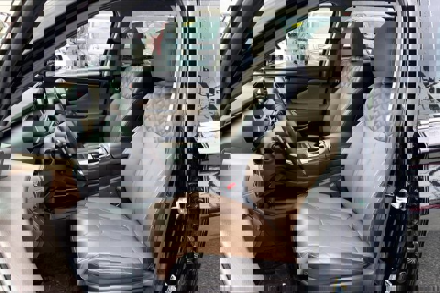 Used 2023 Hyundai Santa Fe Limited AWD/4WD image 25