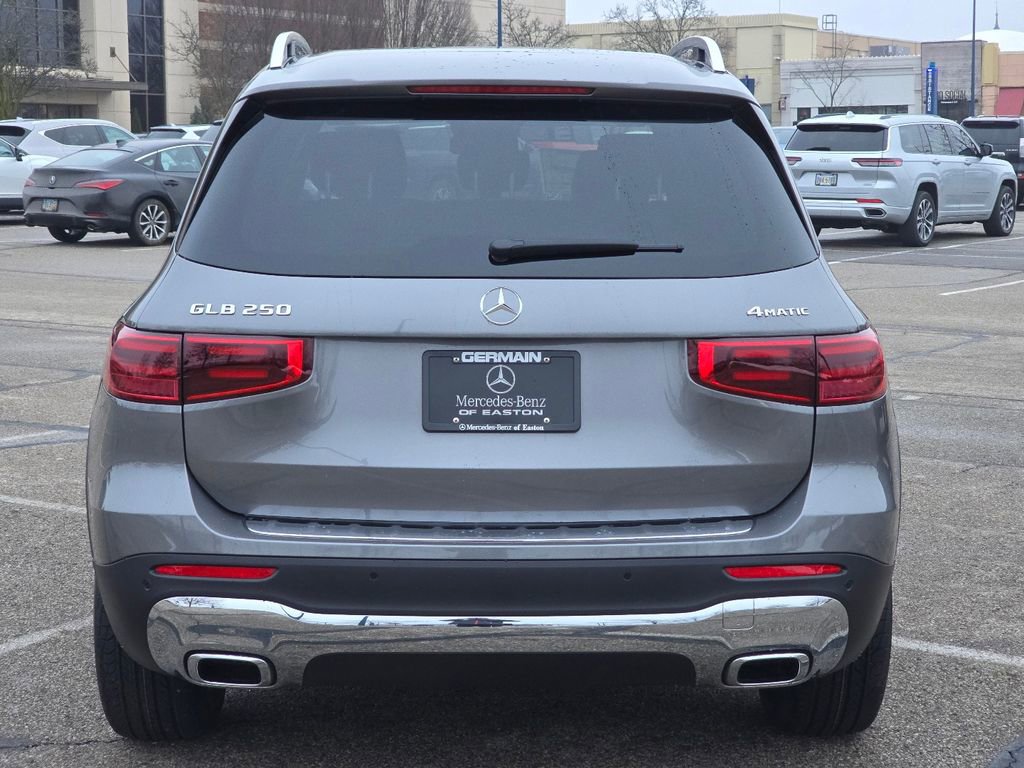 New 2026 Mercedes-Benz GLB 250 4MATIC image 15