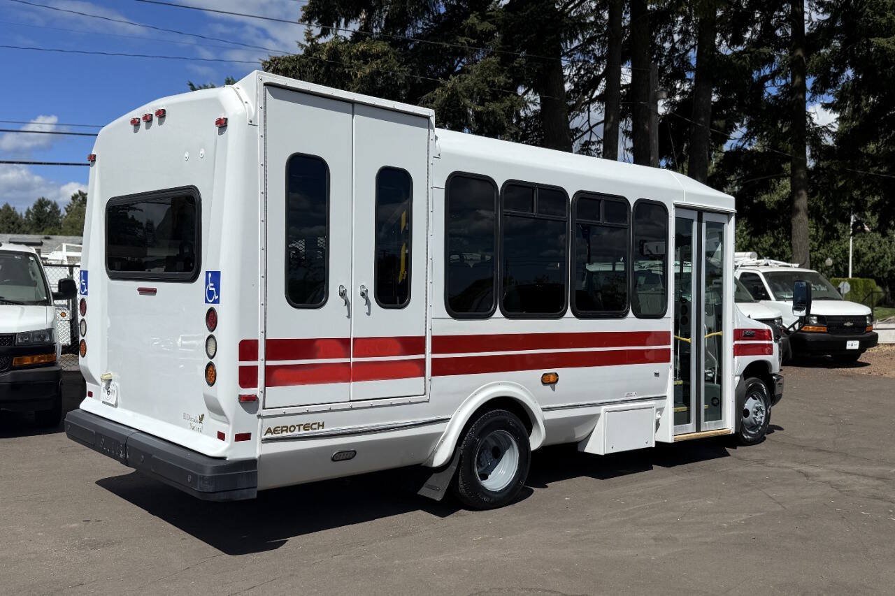Used 2016 Ford E-450 and Econoline 450 Super Duty w/ Shuttle Bus Prep Package RWD image 5