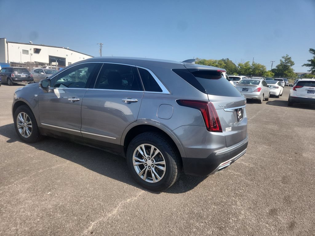 Used 2021 Cadillac XT5 Premium Luxury w/ LPO, Floor Liner Package FWD image 7