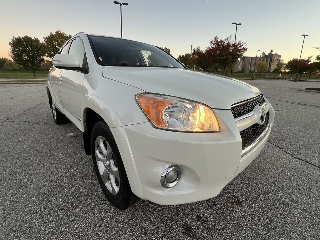 Used 2010 Toyota RAV4 Limited AWD/4WD image 7