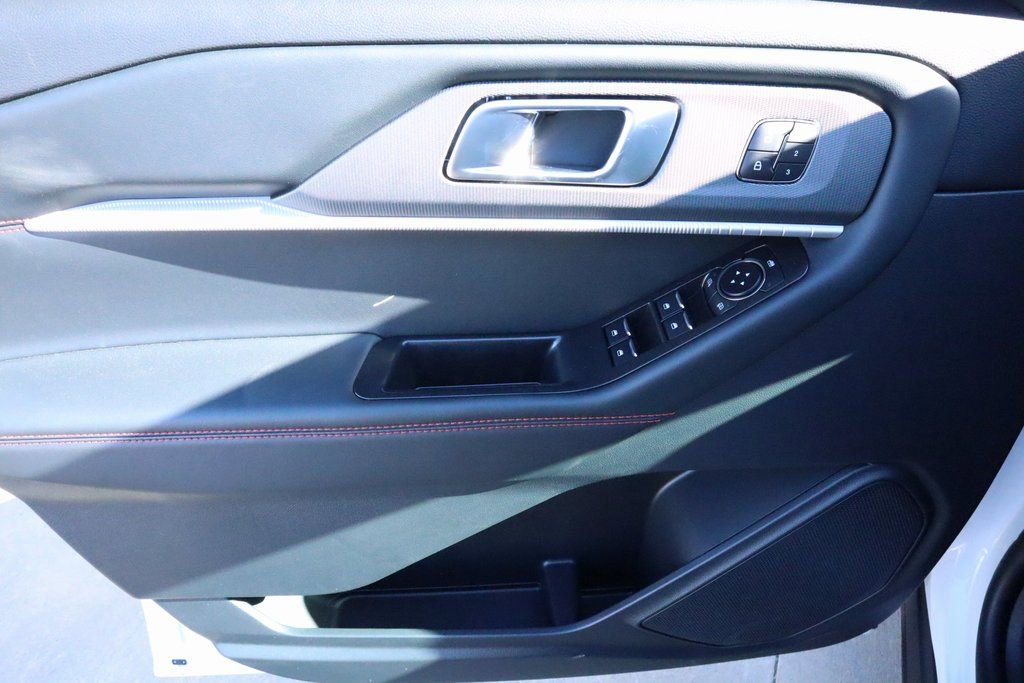 New 2026 Ford Explorer ST-Line w/ ST-Line Street Pack image 17