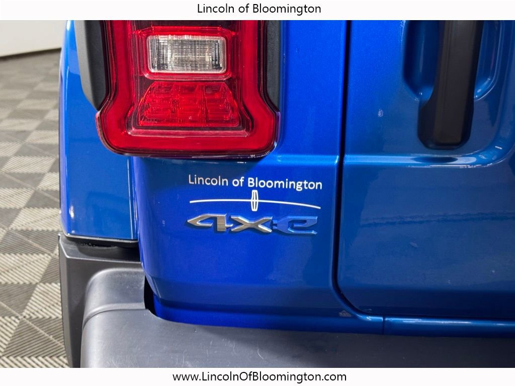 Used 2022 Jeep Wrangler Unlimited Sahara w/ Cold Weather Group image 61