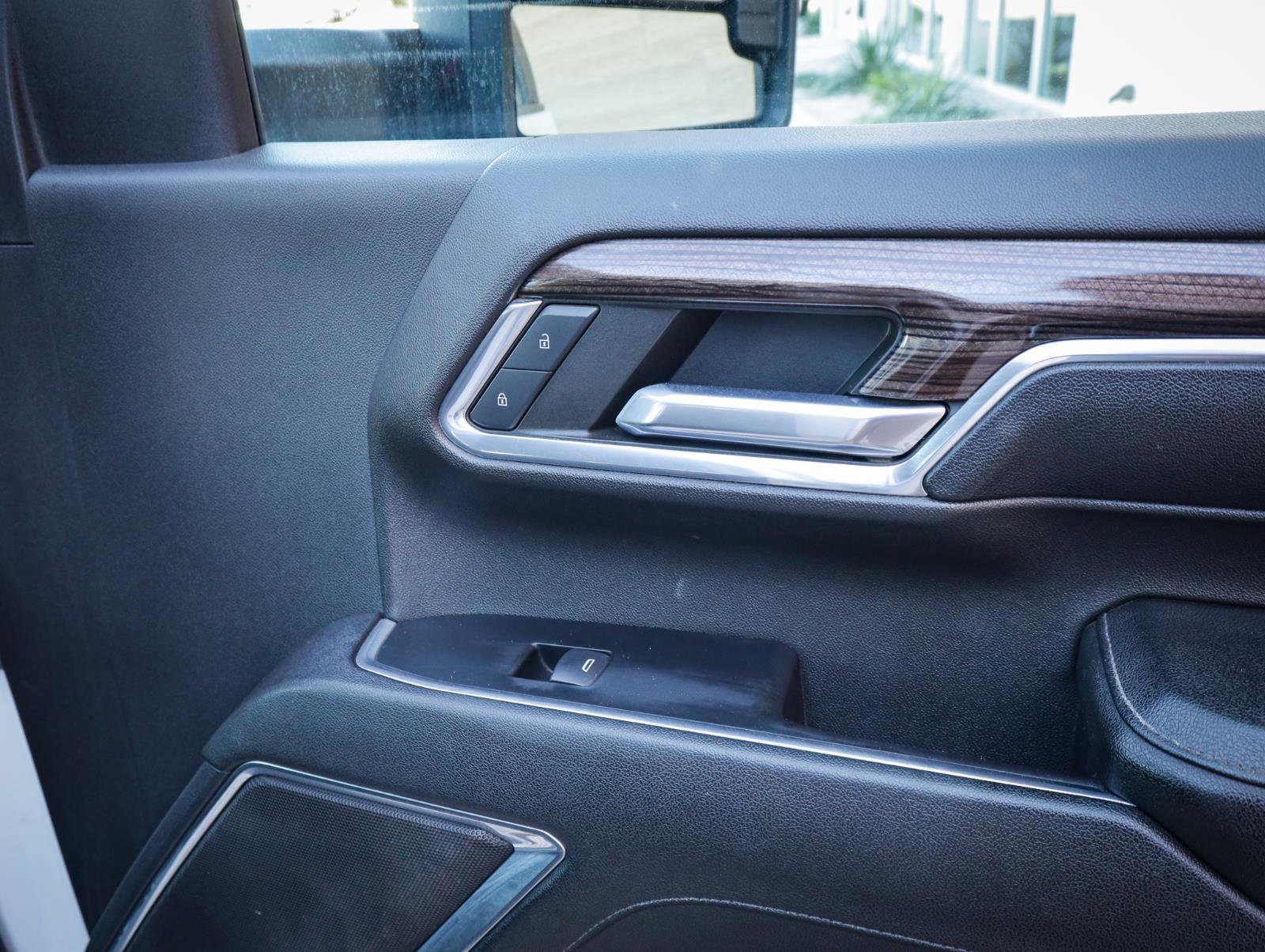 Used 2024 Chevrolet Silverado 2500 LT w/ Convenience Package image 26