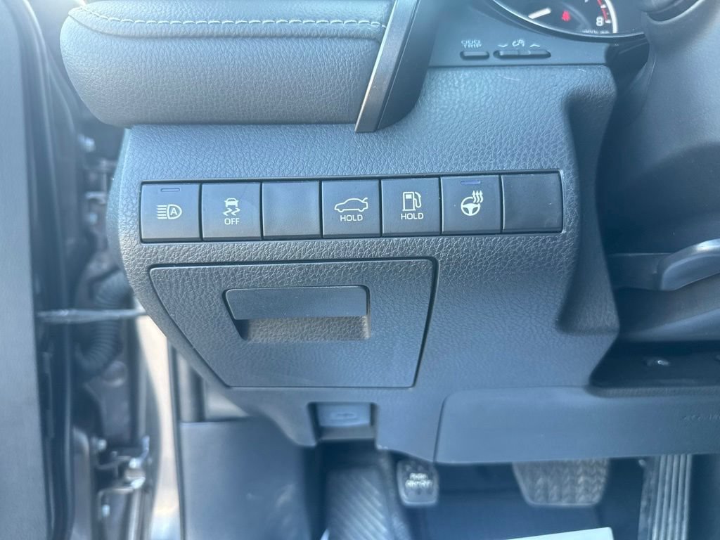 Used 2024 Toyota Camry SE FWD image 17