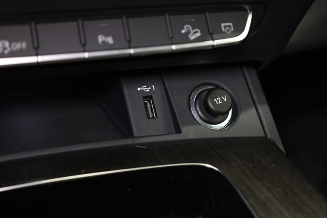 Used 2024 Audi Q5 2.0T Premium w/ Convenience Package image 26