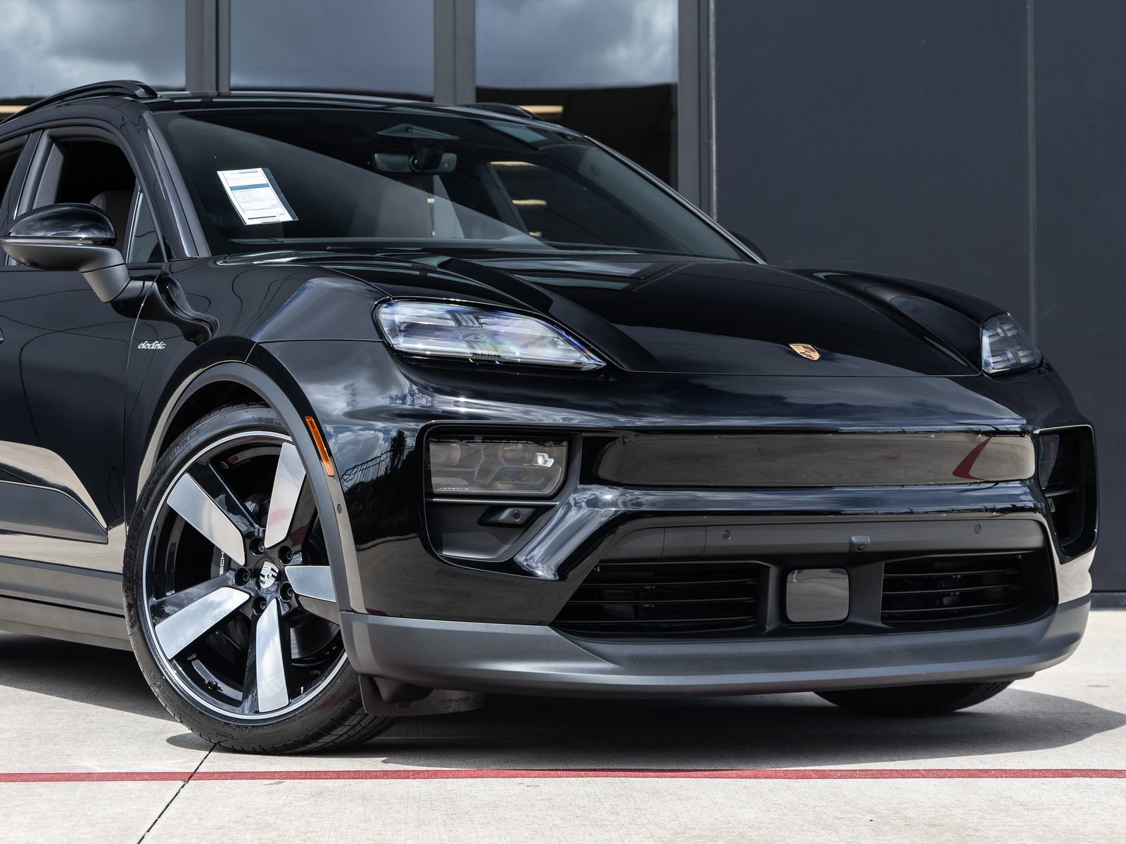 New 2026 Porsche Macan Electric RWD image 9