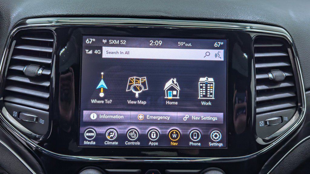 Used 2021 Jeep Grand Cherokee Limited image 36