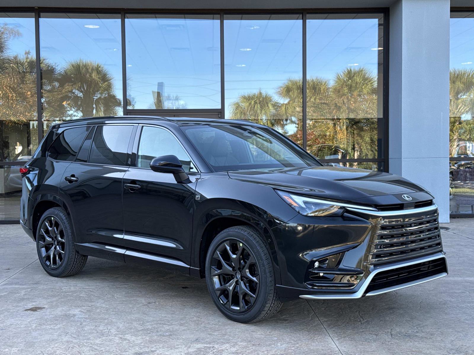 New 2026 Lexus TX 500h AWD image 1