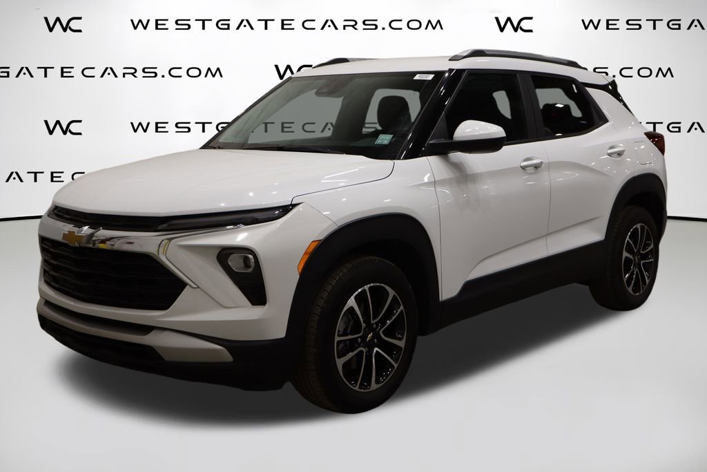 Used 2024 Chevrolet TrailBlazer LT image 1