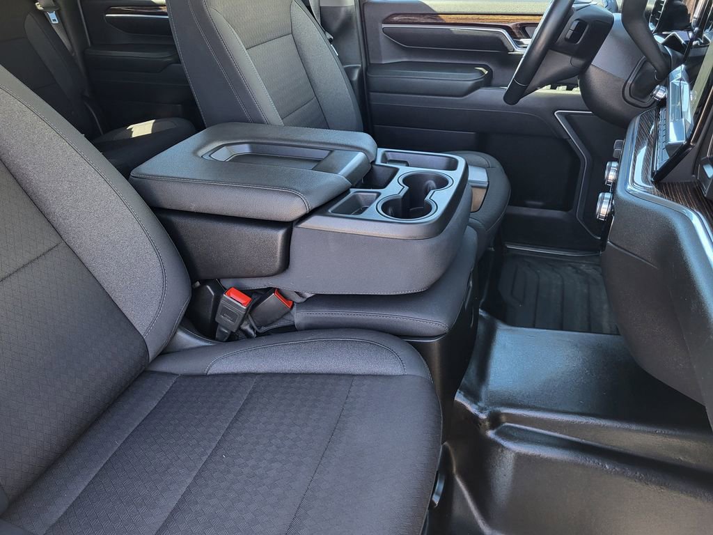 Used 2024 GMC Sierra 3500 SLE image 11