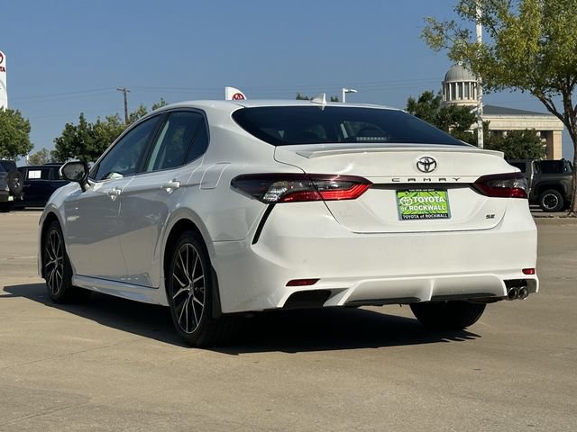Used 2023 Toyota Camry SE FWD image 3