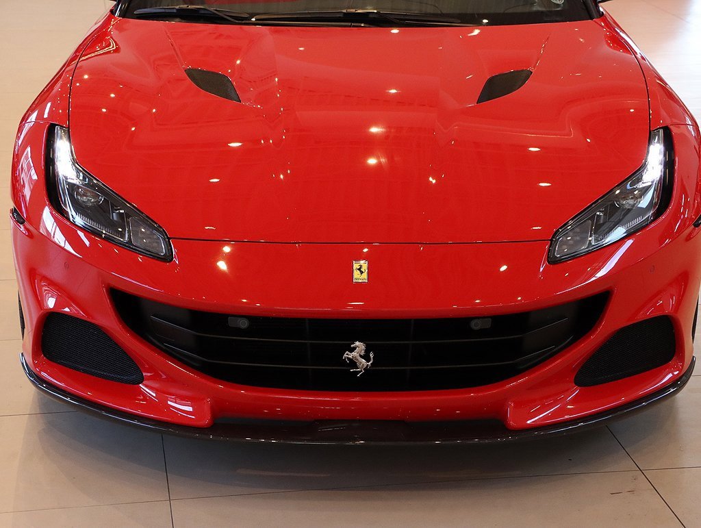 Certified 2022 Ferrari Portofino M image 28