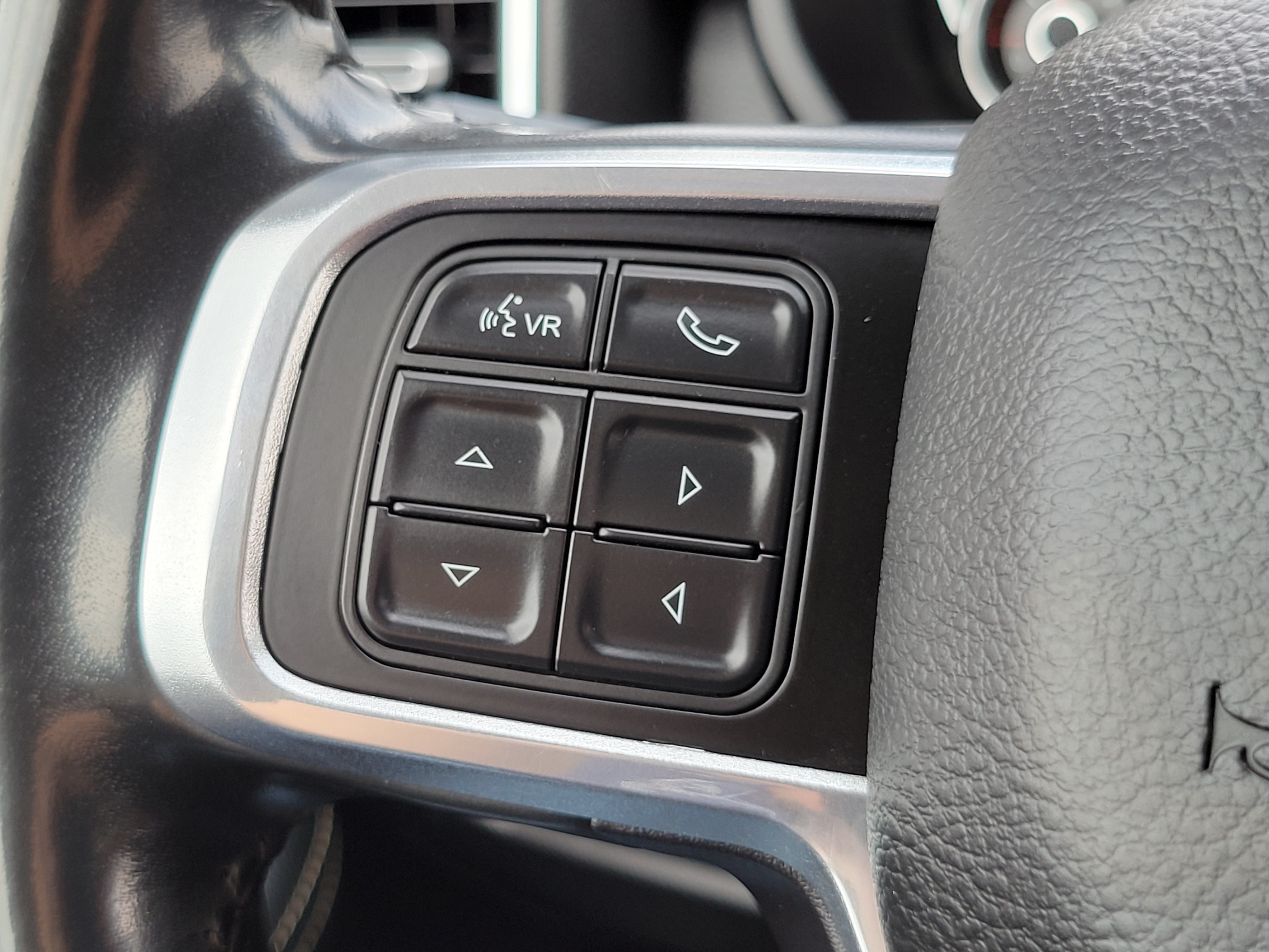 Used 2022 RAM 2500 Laramie AWD/4WD image 12