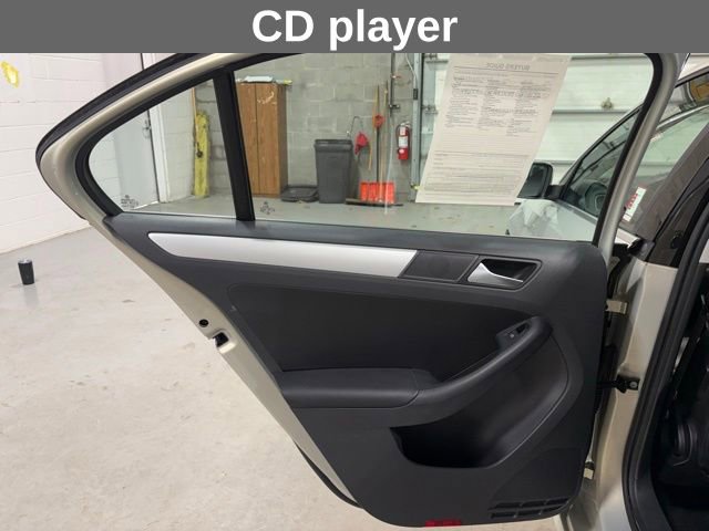 Used 2011 Volkswagen Jetta SEL image 15