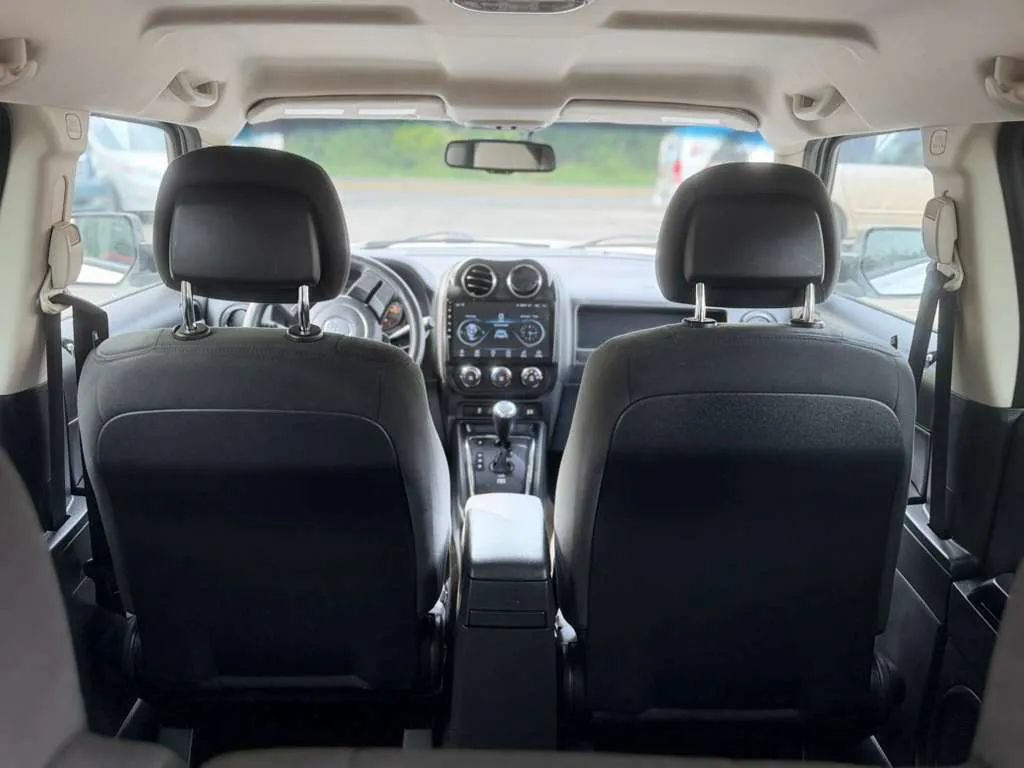 Used 2016 Jeep Patriot Sport w/ Power Value Group AWD/4WD image 16