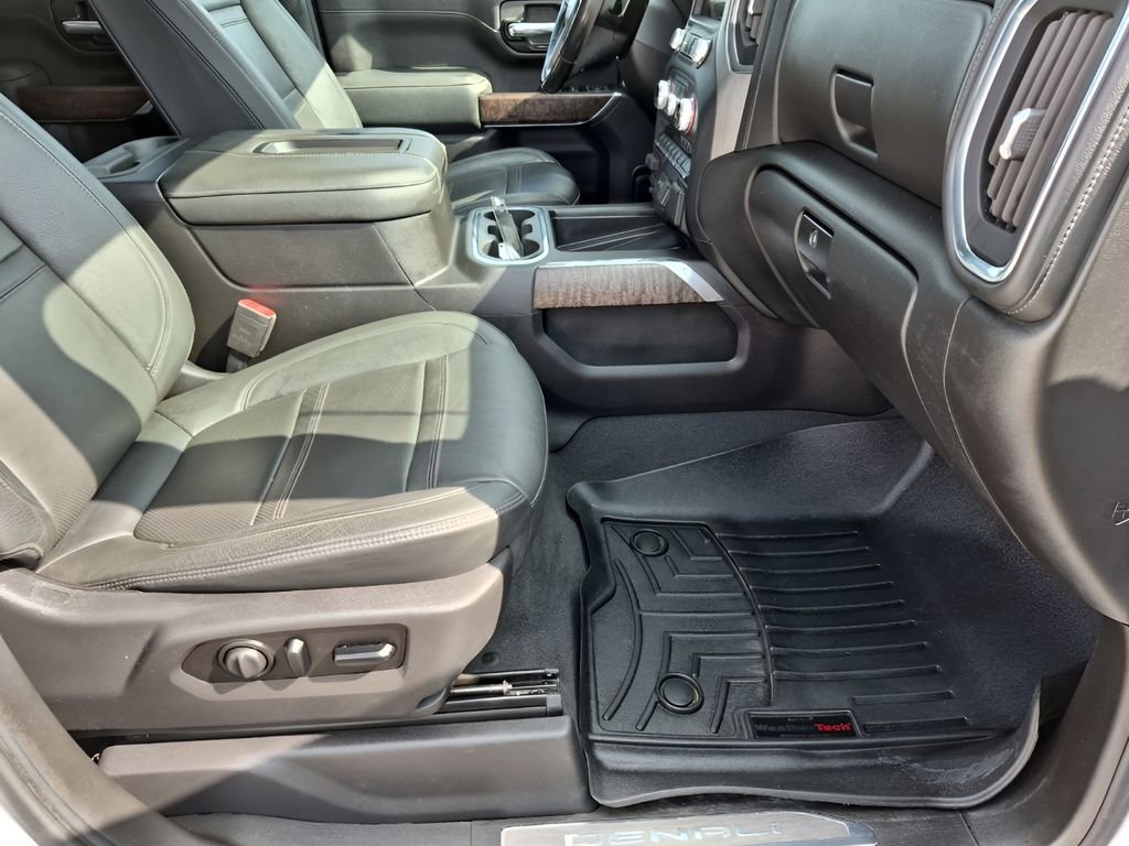 Used 2021 GMC Sierra 3500 Denali AWD/4WD image 16