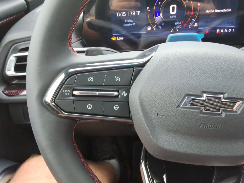 New 2027 Chevrolet Traverse RS FWD image 25
