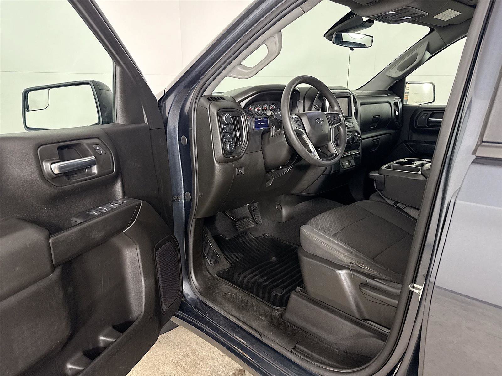 Used 2021 Chevrolet Silverado 1500 Custom Trail Boss w/ Safety Confidence Package image 3