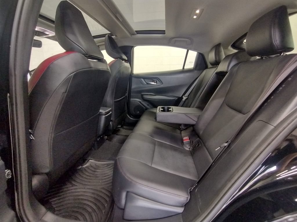 Used 2024 Toyota Prius Prime FWD image 33