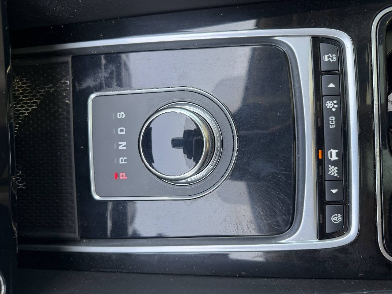 Used 2018 Jaguar F-PACE Premium AWD/4WD image 13