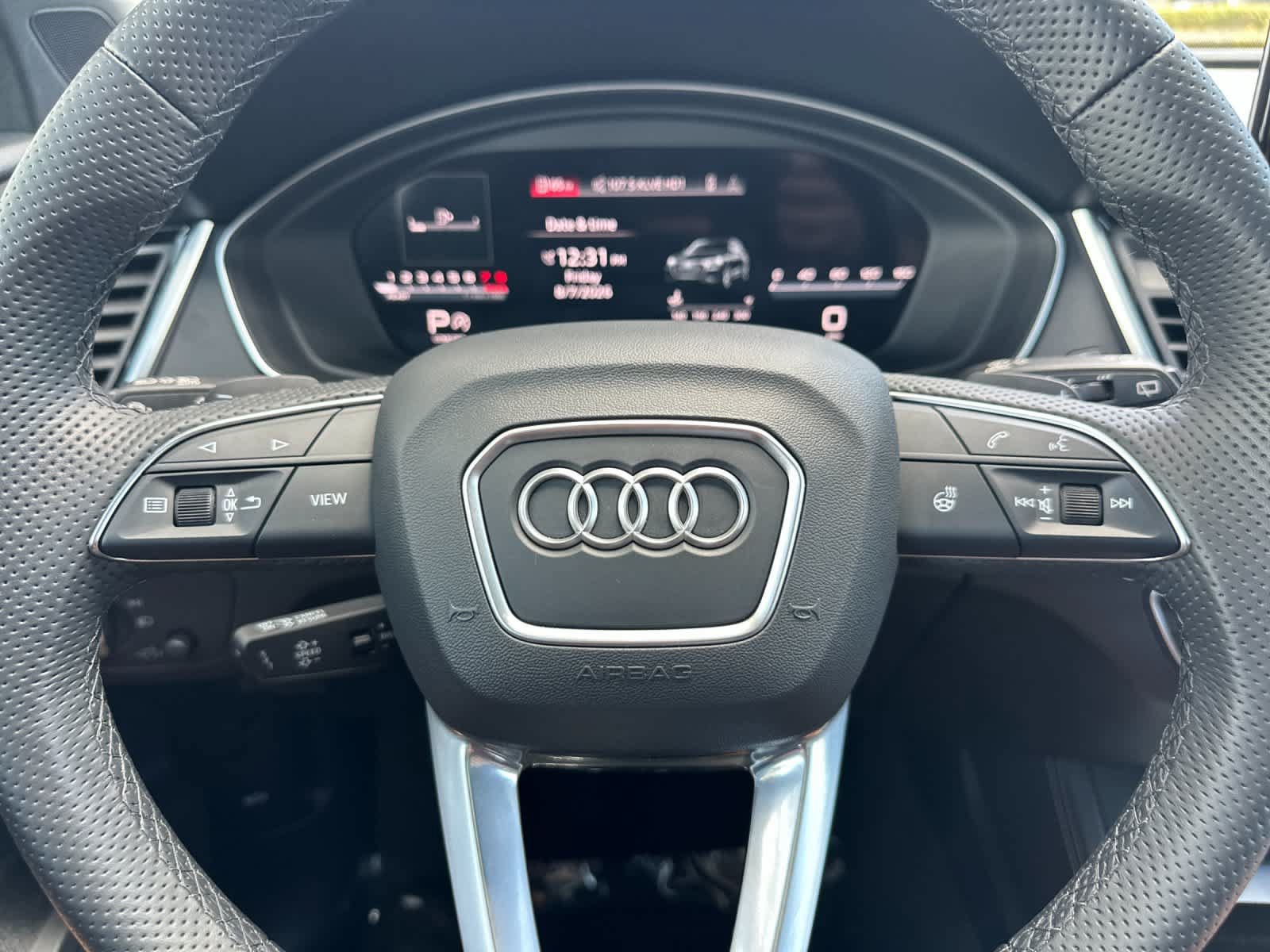 Used 2025 Audi Q5 2.0T Premium Plus w/ Premium Plus Package AWD/4WD image 24