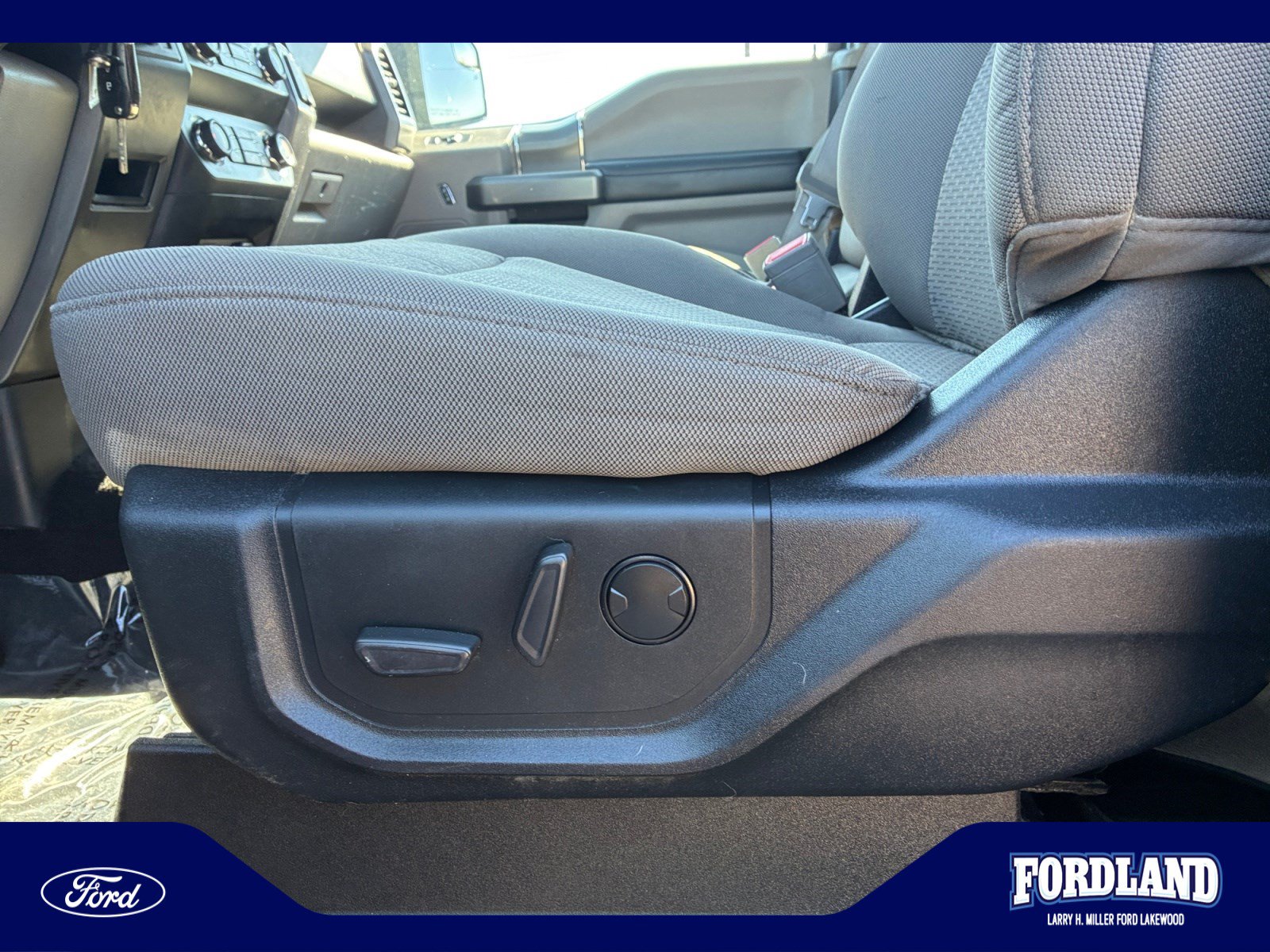 Used 2020 Ford F150 XLT w/ Equipment Group 302A Luxury AWD/4WD image 14