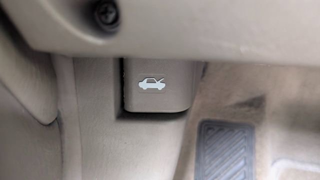 Used 2005 Hyundai Sonata GL FWD image 31
