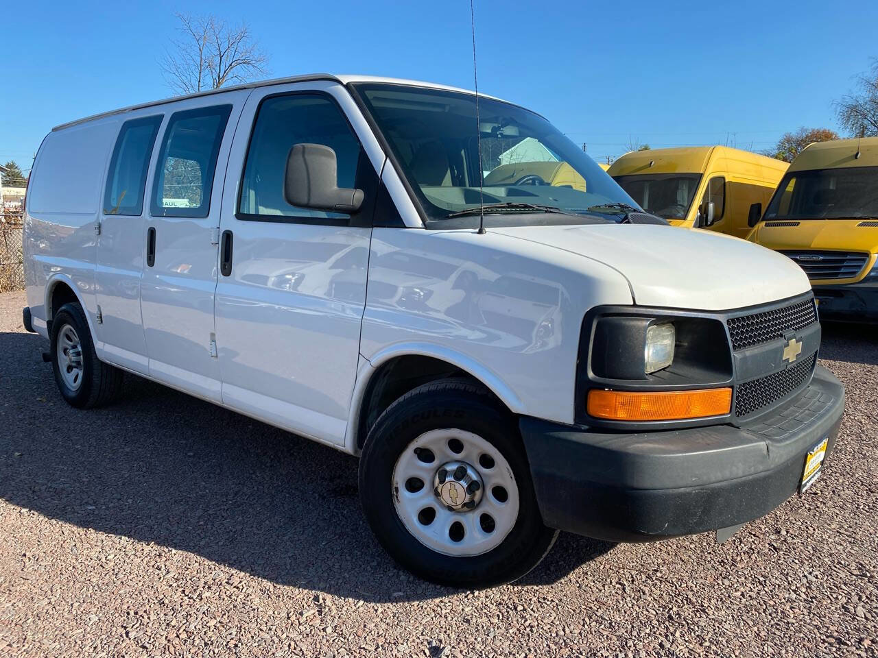 Used 2014 Chevrolet Express 1500 image 23