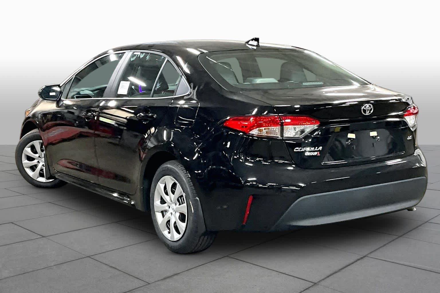 New 2027 Toyota Corolla LE FWD image 11