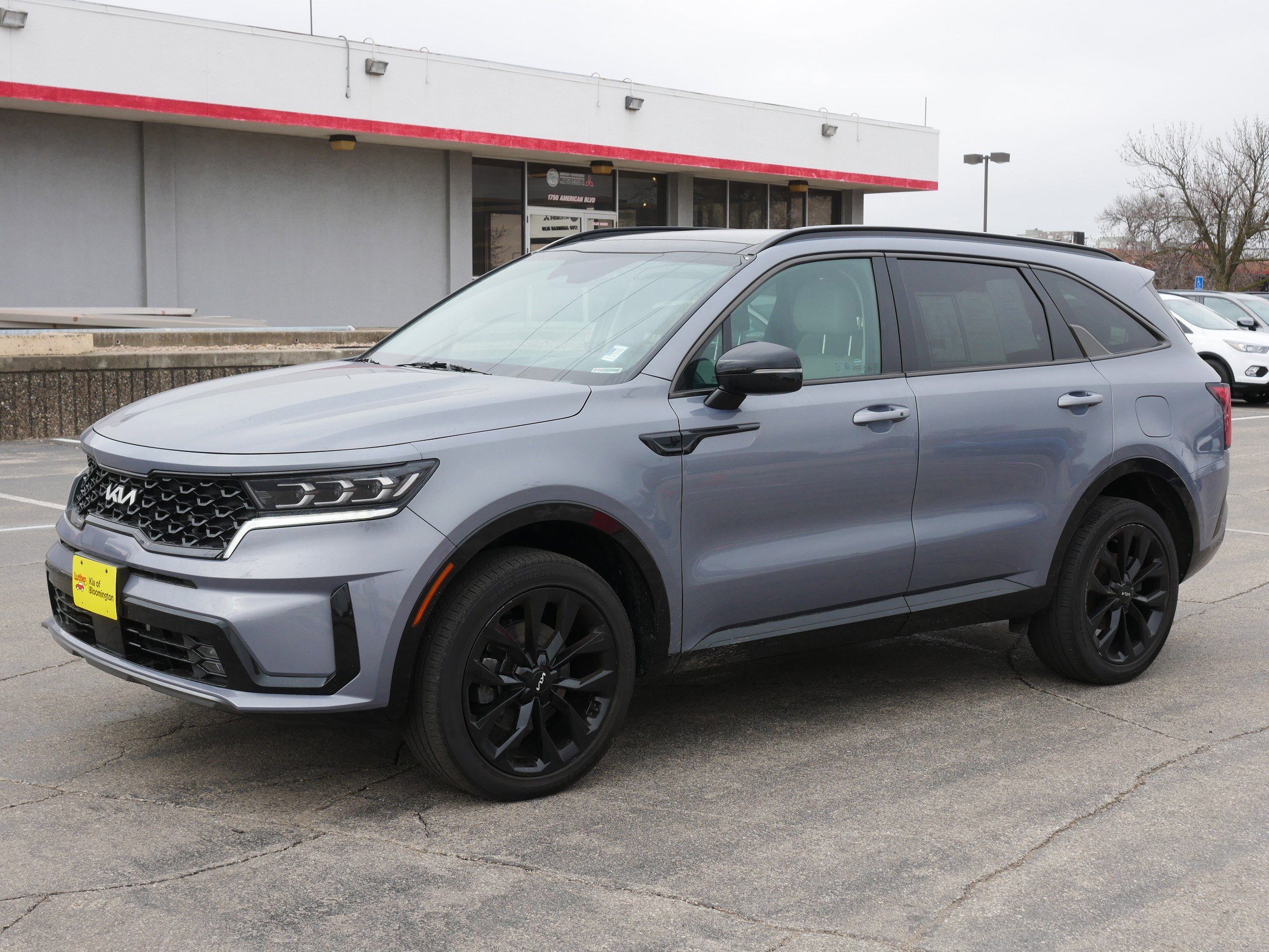 Certified 2023 Kia Sorento SX image 2