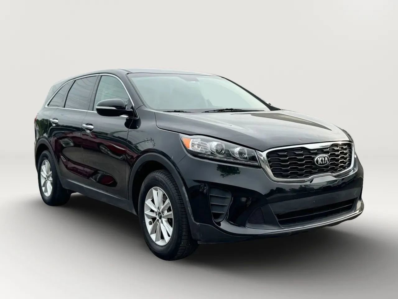 Used 2019 Kia Sorento FWD image 3