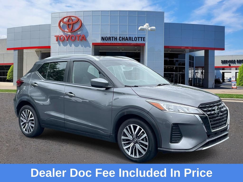 Used 2022 Nissan Kicks SV