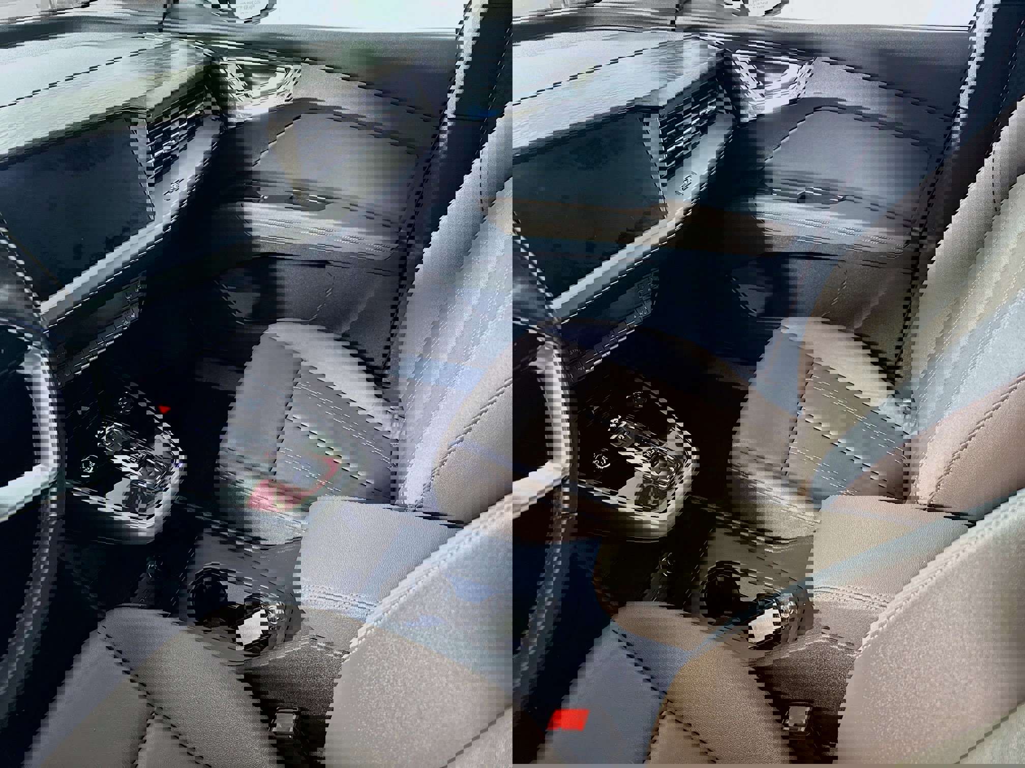 Used 2022 Audi Q4 e-tron Premium w/ Convenience Package image 23