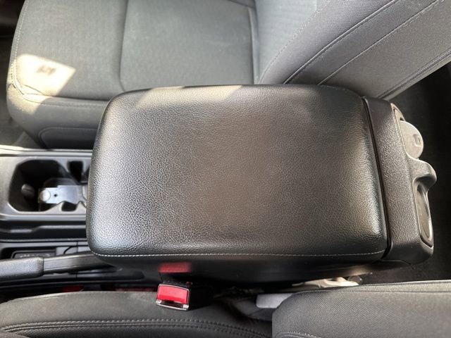 Used 2023 Jeep Wrangler Sport image 23