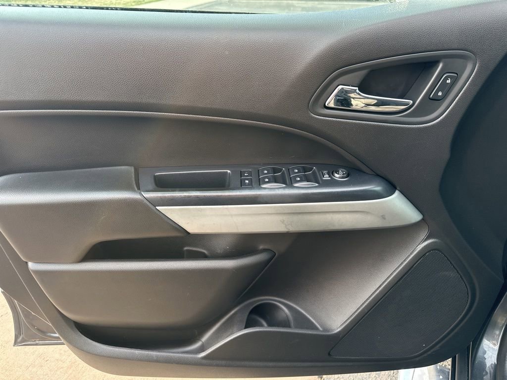 Used 2016 Chevrolet Colorado LT w/ LT Convenience Package image 17