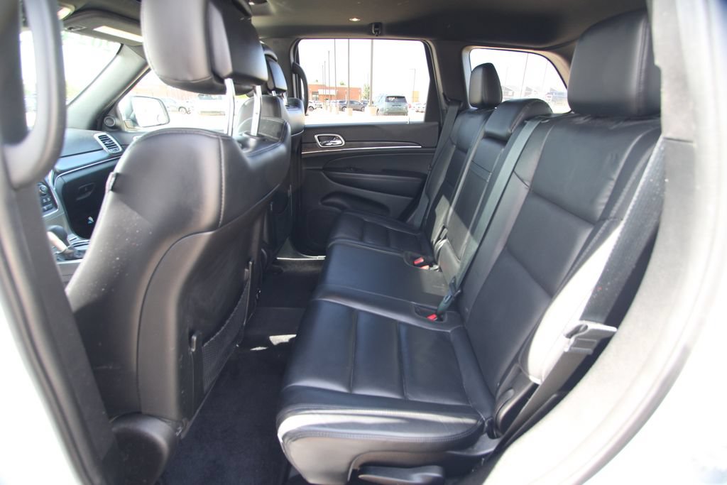 Used 2018 Jeep Grand Cherokee Limited AWD/4WD image 7