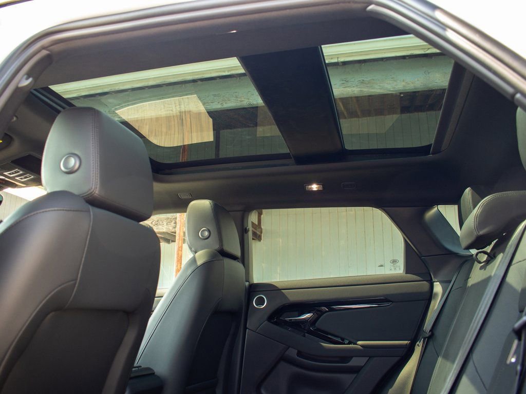 New 2024 Land Rover Range Rover Evoque Dynamic SE image 20