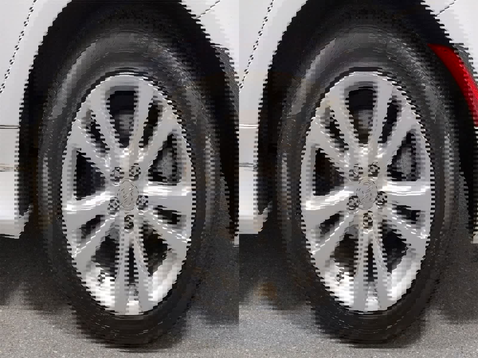 Certified 2017 Chrysler 200 Limited Platinum image 14