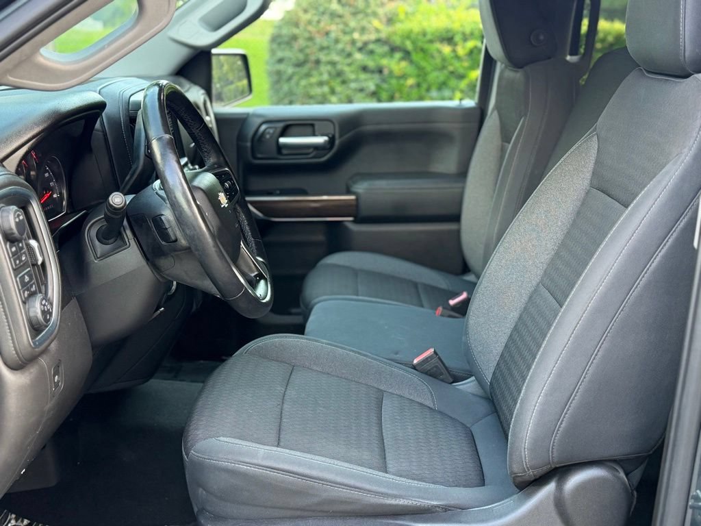 Used 2020 Chevrolet Silverado 1500 LT w/ Convenience Package AWD/4WD image 10