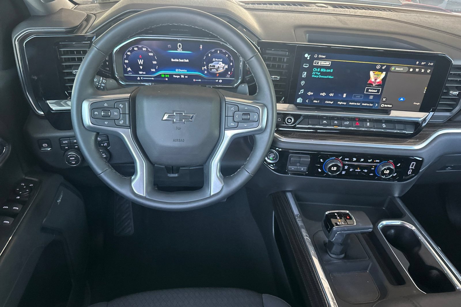 Used 2025 Chevrolet Silverado 1500 LT Trail Boss w/ Convenience Package II AWD/4WD image 16