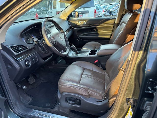 Used 2015 Lincoln MKT AWD w/ Equipment Group 201A image 9